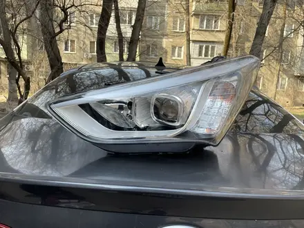 Фара за 57 000 тг. в Алматы