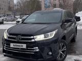 Toyota Highlander 2019 годаүшін15 500 000 тг. в Астана