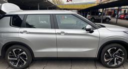 Mitsubishi Outlander 2022 года за 17 200 000 тг. в Алматы – фото 3