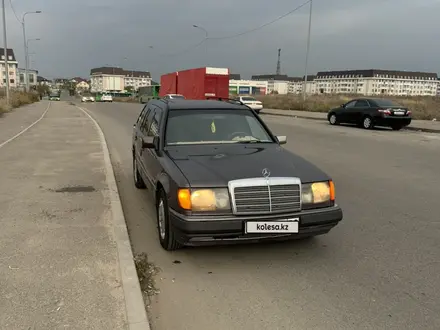 Mercedes-Benz E 230 1991 года за 1 520 000 тг. в Алматы