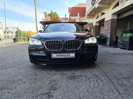 BMW 750 2012 года за 16 000 000 тг. в Алматы – фото 2