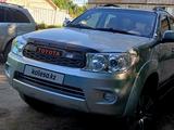 Toyota Fortuner 2005 года за 8 000 000 тг. в Актобе
