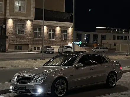 Mercedes-Benz E 500 2004 года за 5 300 000 тг. в Актау – фото 3