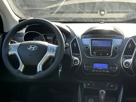 Hyundai ix35 2012 года за 7 350 000 тг. в Актобе – фото 20
