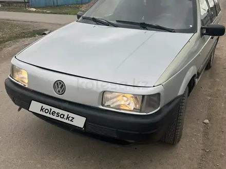 Volkswagen Passat 1991 года за 1 350 000 тг. в Кулан – фото 2