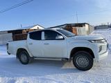 Mitsubishi L200 2021 годаүшін10 500 000 тг. в Атырау – фото 2