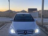 Mercedes-Benz B 180 2010 годаүшін4 200 000 тг. в Жанаозен – фото 2