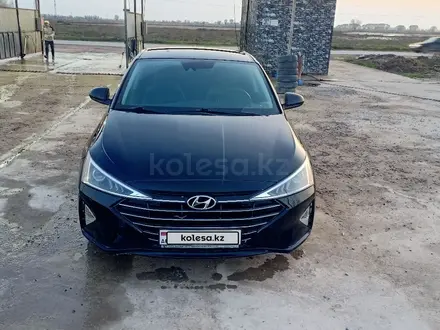 Hyundai Elantra 2019 года за 5 500 000 тг. в Шымкент – фото 6