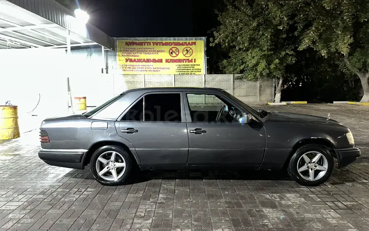 Mercedes-Benz E 230 1988 года за 600 000 тг. в Тараз