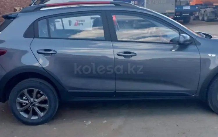 Kia Rio X-Line 2022 года за 9 950 000 тг. в Костанай