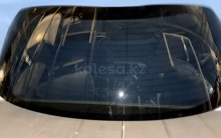 Стекло лобовое заднее Lexus RX за 120 000 тг. в Алматы