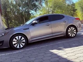 Kia K5, 2011