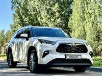 Toyota Highlander 2020 года за 29 000 000 тг. в Астана