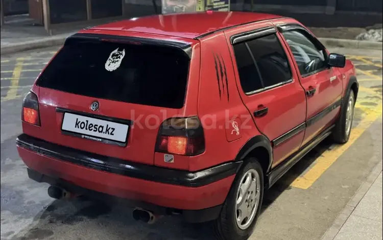 Volkswagen Golf 1994 года за 900 000 тг. в Алматы