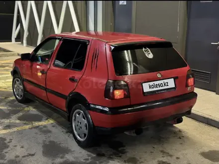 Volkswagen Golf 1994 года за 900 000 тг. в Алматы – фото 4