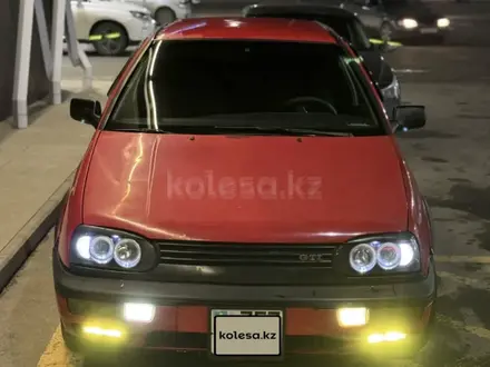 Volkswagen Golf 1994 года за 900 000 тг. в Алматы – фото 2