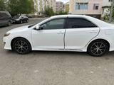 Toyota Camry 2014 года за 5 500 000 тг. в Атырау – фото 2