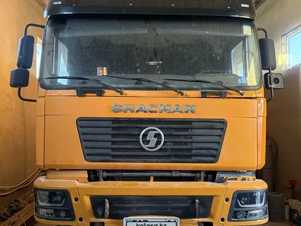 Shacman (Shaanxi)  F2000 2017 года за 14 500 000 тг. в Атырау – фото 2