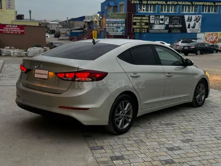 Hyundai Elantra 2017 года за 5 500 000 тг. в Актау – фото 3