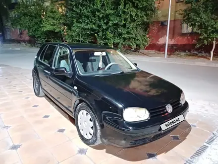 Volkswagen Golf 2001 года за 2 200 000 тг. в Туркестан