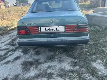 Mercedes-Benz E 200 1988 года за 750 000 тг. в Алматы – фото 4