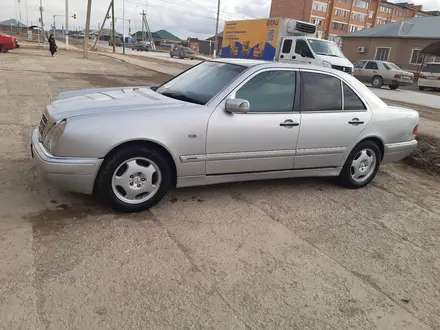 Mercedes-Benz E 230 1995 года за 2 600 000 тг. в Шиели – фото 9