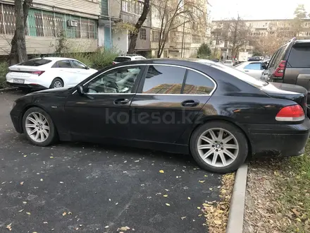 BMW 745 2003 года за 4 000 000 тг. в Алматы – фото 17