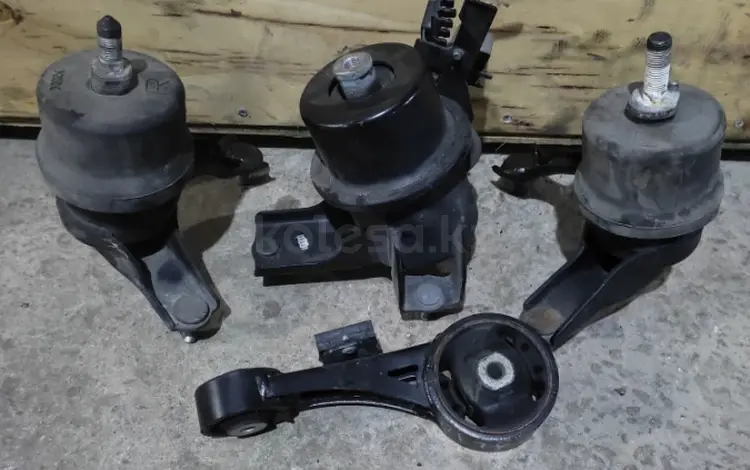 Подушки двигателя за 1 750 тг. в Алматы