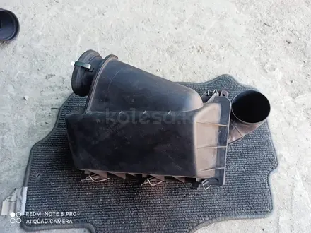 Корпус воздушного фильтра воздуховод w210 w202 за 10 000 тг. в Алматы – фото 2