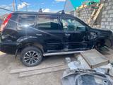 Nissan X-Trail 2005 года за 990 000 тг. в Уральск – фото 2