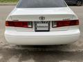 Toyota Camry 2000 года за 3 400 000 тг. в Алматы – фото 2