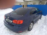 Volkswagen Jetta 2012 года за 4 500 000 тг. в Уральск – фото 2