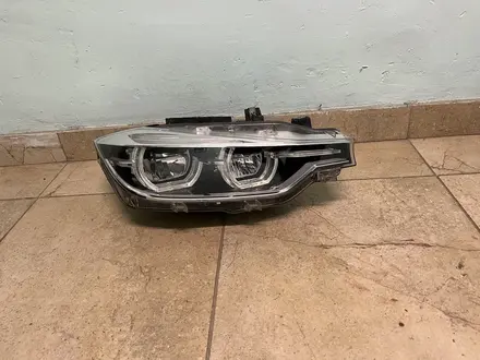 Фара правая bmw f30 led за 135 000 тг. в Астана