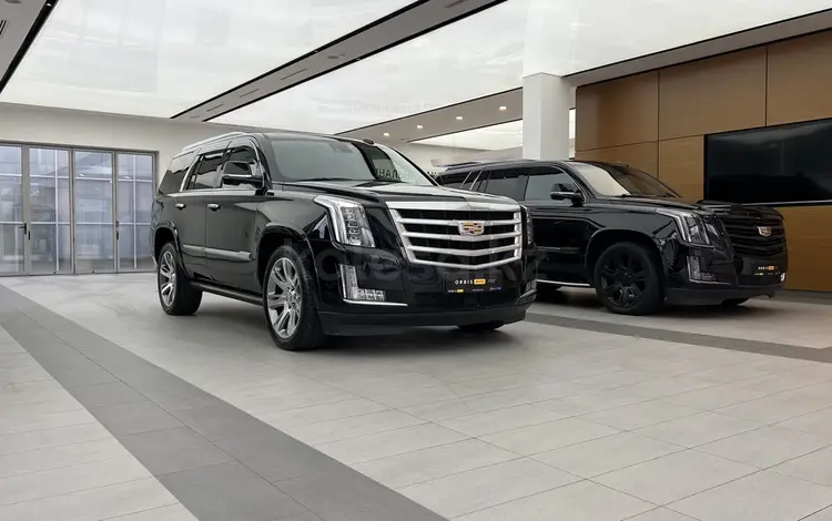 Cadillac Escalade 2016 года за 25 000 000 тг. в Алматы