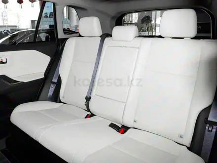 Toyota RAV4 Luxe 2026 года за 20 700 000 тг. в Алматы – фото 7