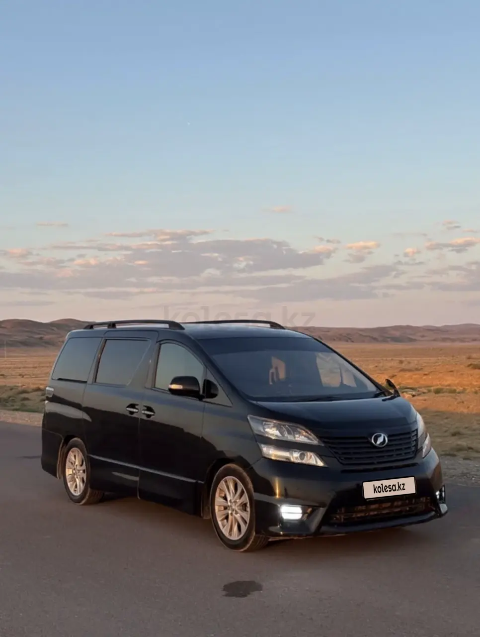Toyota Vellfire, 2012