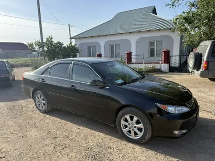 Toyota Camry 2004 года за 3 900 000 тг. в Тараз – фото 2