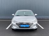 Hyundai Elantra 2018 годаfor8 090 000 тг. в Шымкент – фото 2