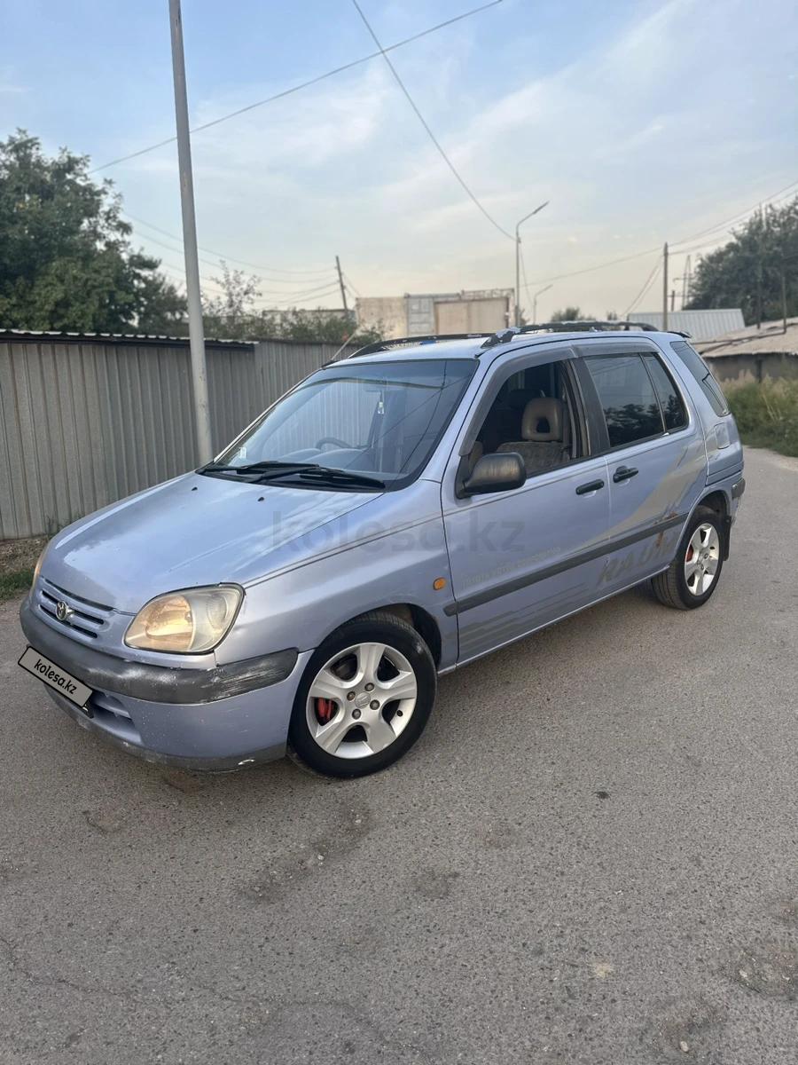 Toyota Raum 1997 г.