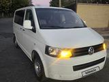 Volkswagen Caravelle 2008 года за 9 700 000 тг. в Павлодар – фото 2