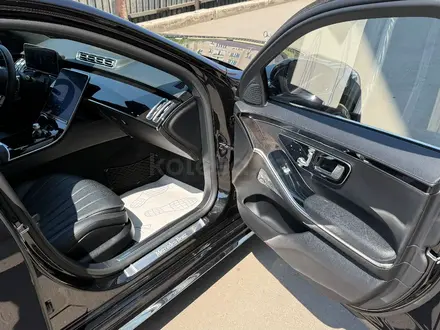 Mercedes-Benz S 450 2023 года за 70 000 000 тг. в Астана – фото 20