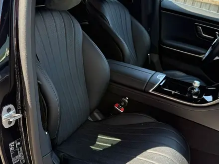 Mercedes-Benz S 450 2023 года за 70 000 000 тг. в Астана – фото 24