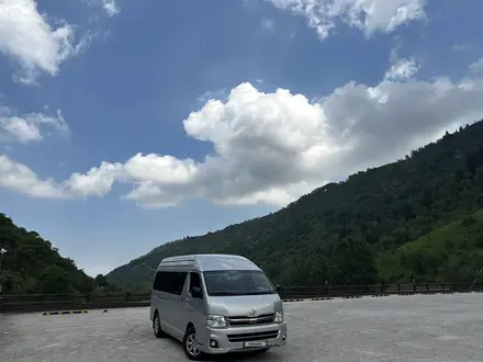 Toyota Hiace 2012 года за 11 600 000 тг. в Алматы