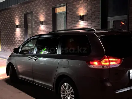 Toyota Sienna 2012 года за 12 000 000 тг. в Кызылорда – фото 27