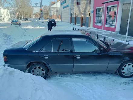 Mercedes-Benz E 200 1991 года за 1 950 000 тг. в Петропавловск – фото 6