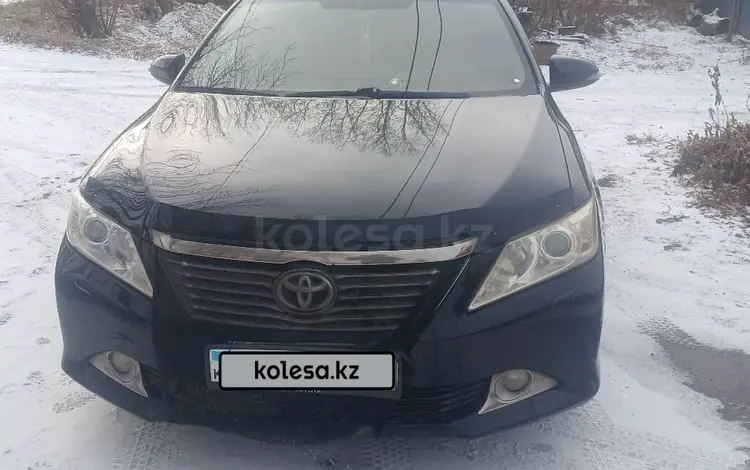 Toyota Camry 2014 года за 8 000 000 тг. в Караганда