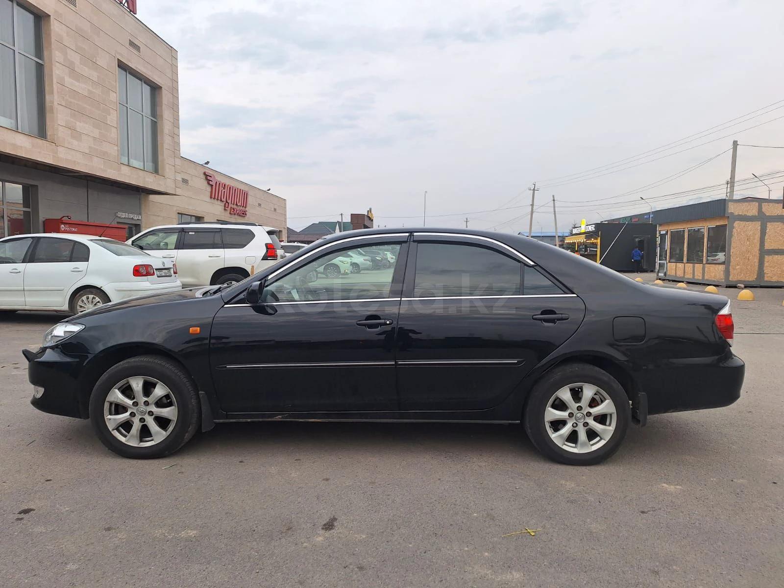 Toyota Camry 2005 г.