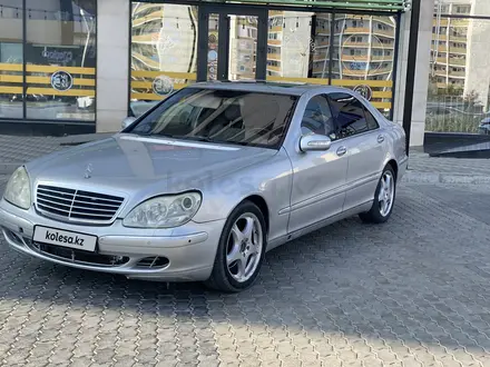 Mercedes-Benz S 500 2003 года за 2 750 000 тг. в Актау – фото 2