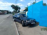 Mercedes-Benz E 200 1992 года за 1 200 000 тг. в Павлодар – фото 2