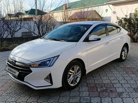 Hyundai Elantra 2020 года за 8 000 000 тг. в Актау